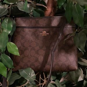Authentic Coach Messenger Crossbody